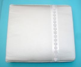 Crystal Trim Guest Book